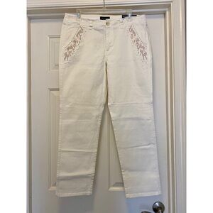 AE Women's White Chinos, size 12